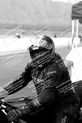 media/Mar-28-2022-Superbike Trackdays (Mon) [[b8603d0f67]]/Around the Pits/